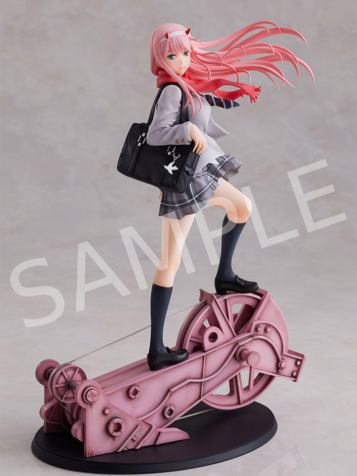 DARLING in the FRANXX Zero Two School Uniform Version 1/7 Scale Figure