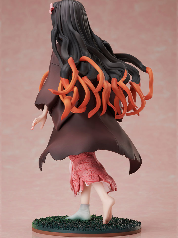 Furyu | AMU-SHP0468 | Demon Slayer | Kimetsu no Yaiba | Peluche grande de  11 x 6 x 4 pulgadas | Kamado Nezuko