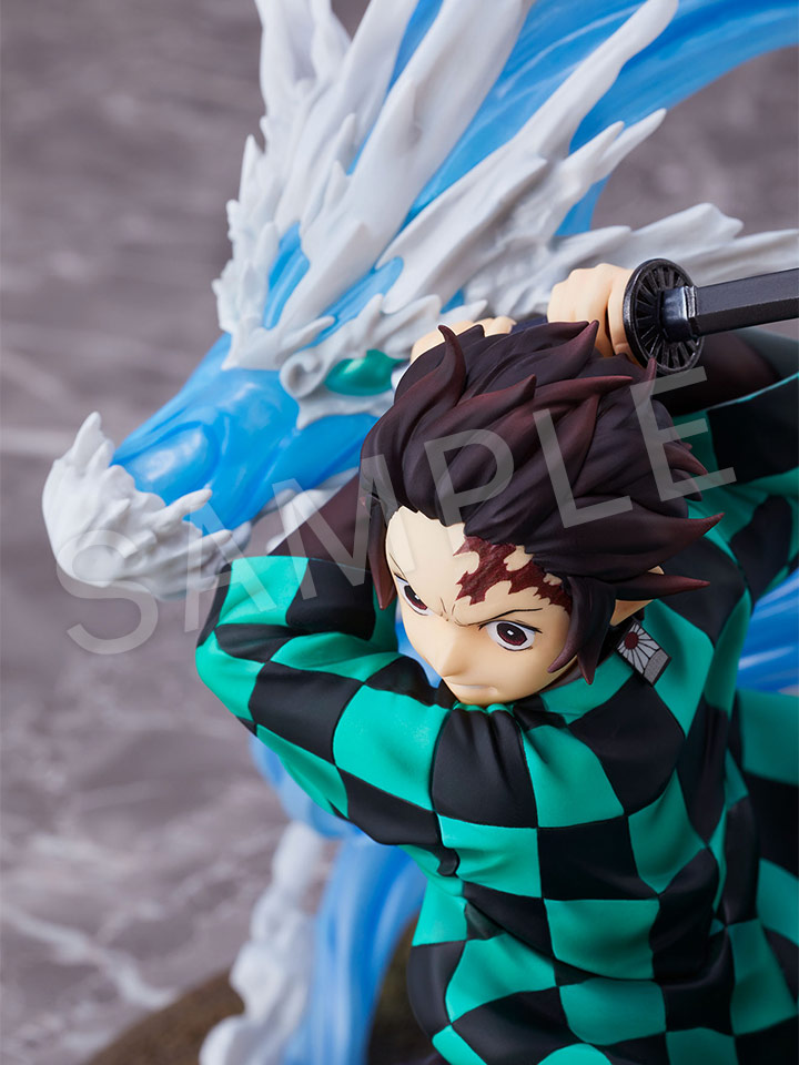 ⭐Demon Slayer: Kimetsu no Yaiba Hold PVC Statue Kamado Tanjiro 8 cm - buy  in the online store Familand