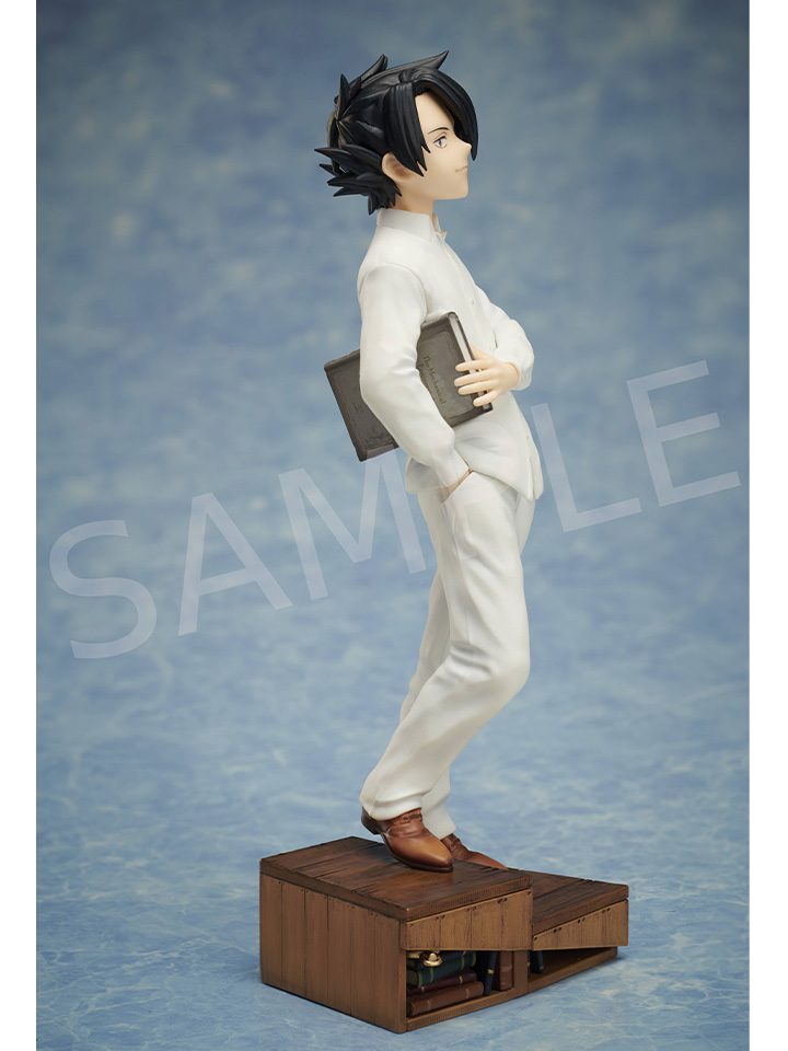 RAY 1/8 Scale Figure 2